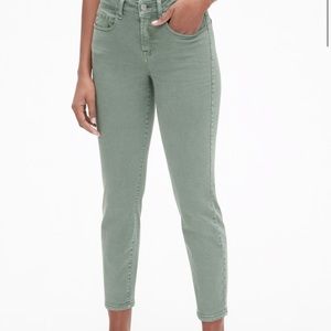 Gap mid rise balsam legging denim.